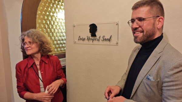 Ab sofort heißt die Rathaus-Galerie Luise Neupert Saal