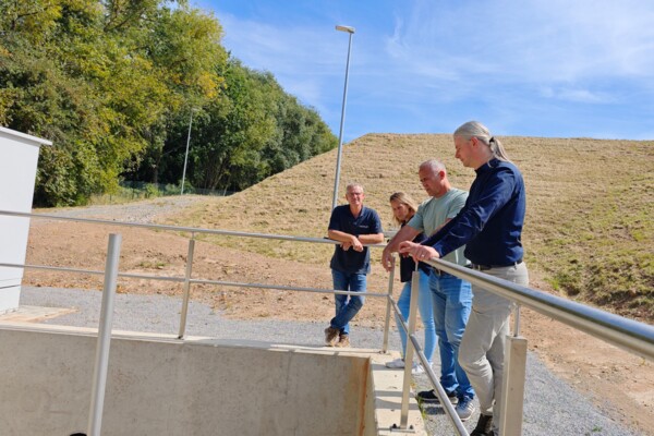 Die Kollegen der Stadtwerke Schmölln GmbH tauschen sich aus. 