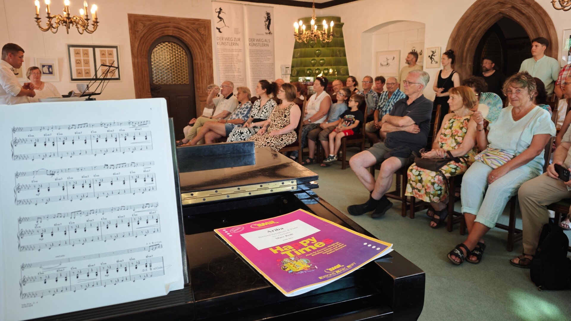 Vernissage "Märchenhaft geschnitten"