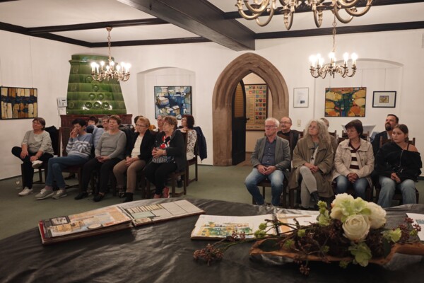 Gut gefüllter Luise-Neupert-Saal