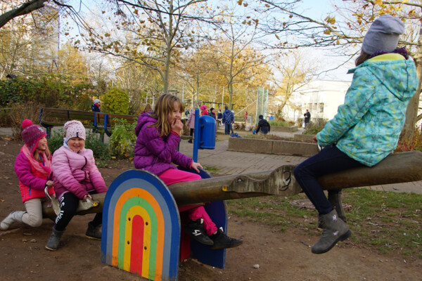 Außengelände der Grundschule Schmölln