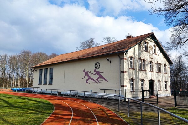 Friedrich-Jahn-Turnhalle von außen