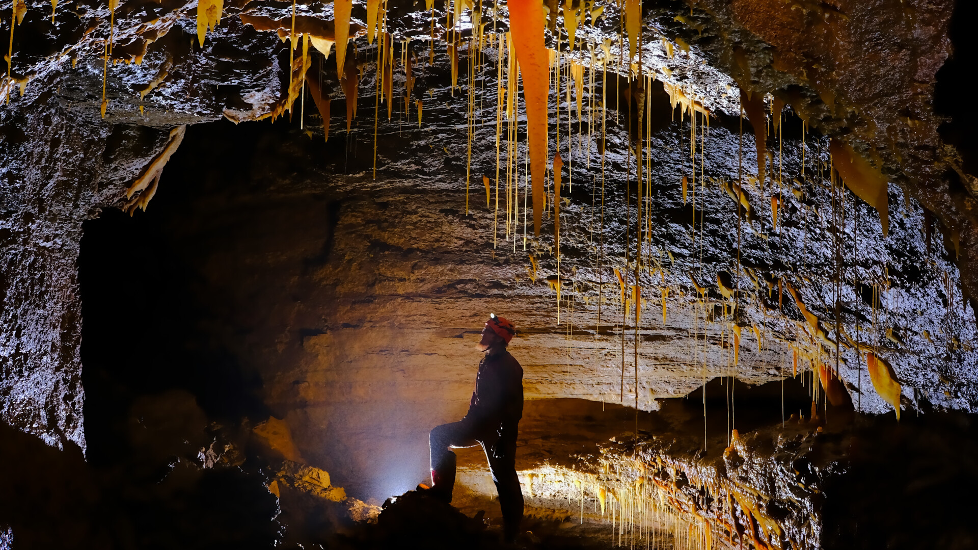 Bleßberghöhle_GeorgSchollän - Alle Verwertungsrechte Thüringer Höhlenverein e.V Bleßberghöhle_GeorgSchollän - Alle Verwertungsrechte Thüringer Höhlenverein e.V