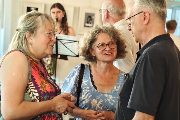 Vernissage "Märchenhaft geschnitten"