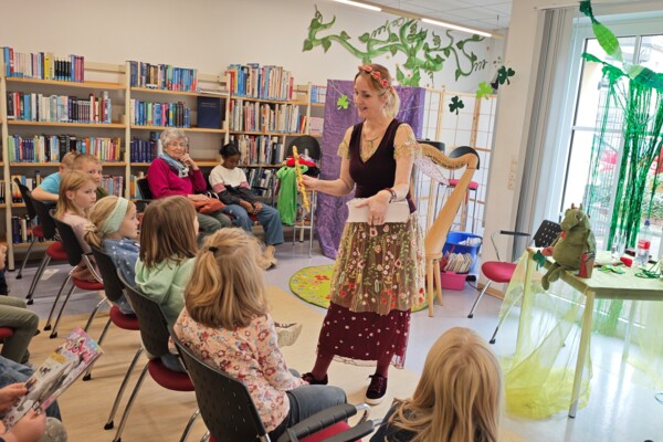 Tag der Bibliotheken - Lesung DoroFee Tag der Bibliotheken - Lesung DoroFee