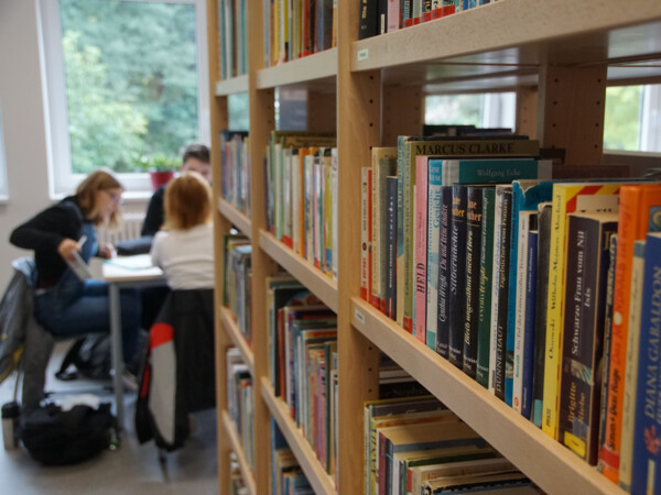 Bibliothek im Gymnasium