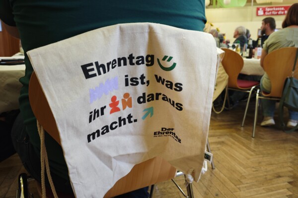 Die Deutsche Stiftung für Engagement und Ehrenamt übergab viele Give-aways.