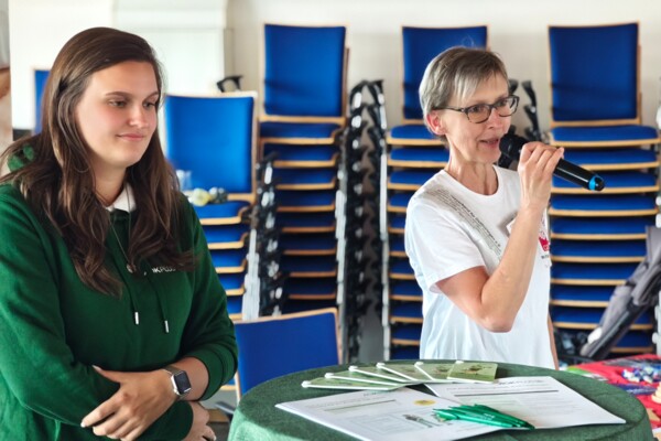 Vorstellung der Caritas mit Claudia Kirtzel Vorstellung der Caritas mit Claudia Kirtzel